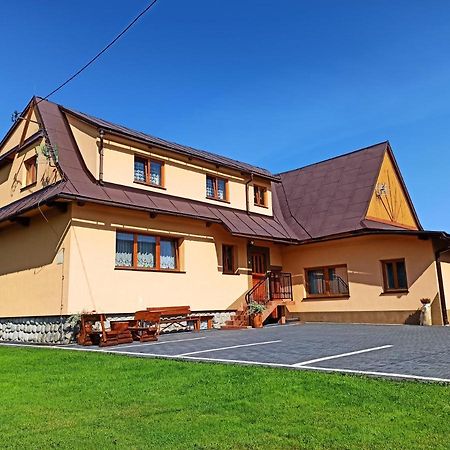 Ferienwohnung Brzoskwiniowy Dom Banska Nizna Exterior foto