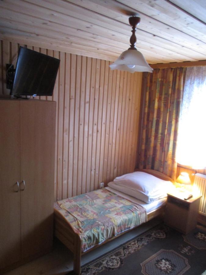 Ferienwohnung Brzoskwiniowy Dom Banska Nizna Exterior foto